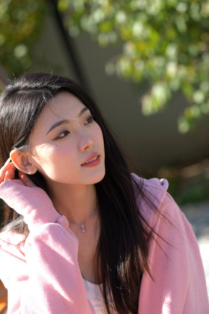 去年逸事