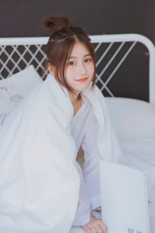 我的老婆从游戏里出来了
